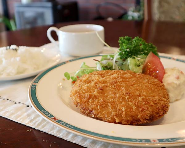 とんかつランチ